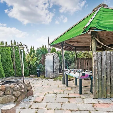1 Bedroom Gorgeous Home In Mscice *