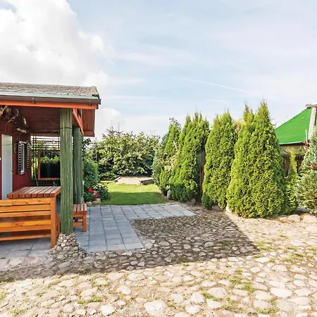 1 Bedroom Gorgeous Home In Mscice *