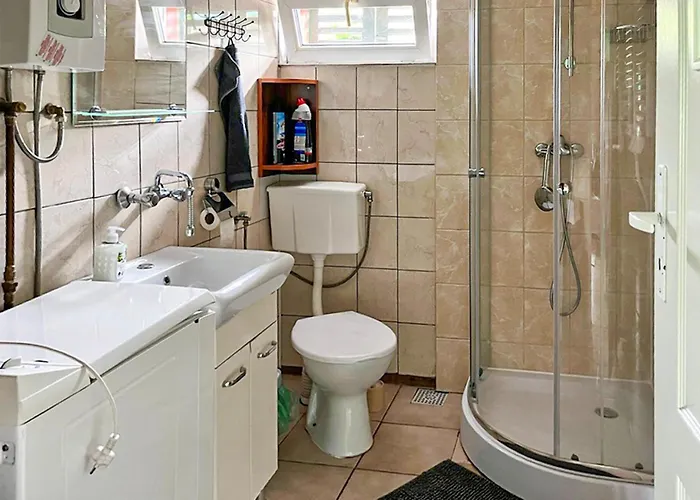 Сasa de vacaciones 1 Bedroom Gorgeous In Mścice